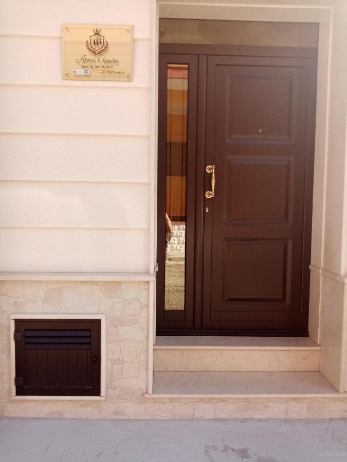 Anna'S House Bed & Breakfast Taranto Exterior photo